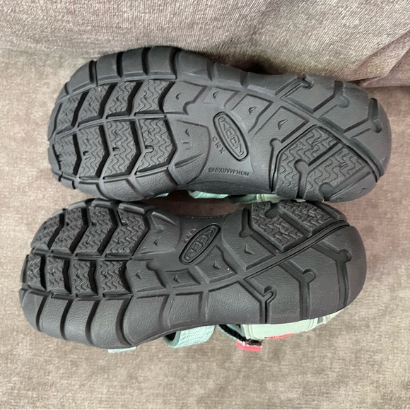 KEEN Seacamp 2 CNX Closed Toe Sandals Little Kids size 11 NWOT - Picture 2 of 9